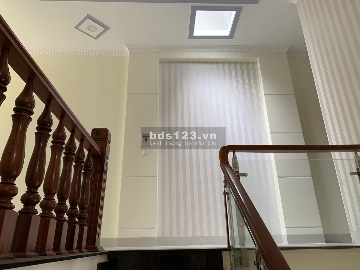 Bán nhà thành phố Dĩ An Bình Dương liên hệ 0909862871