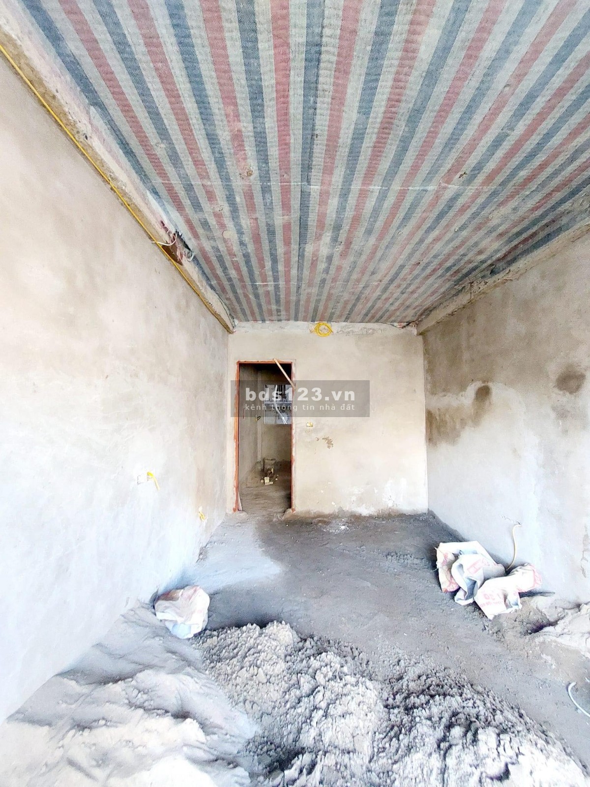 Cần bán gấp, Tả Thanh Oai, Thanh Trì, 35m2, 5 tầng, ô tô đỗ cổng, 3 tỷ