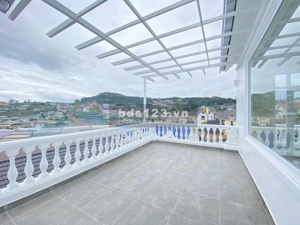 Bán biệt thự mới xây tại Đà Lạt, giá thương lượng, khu dân cư