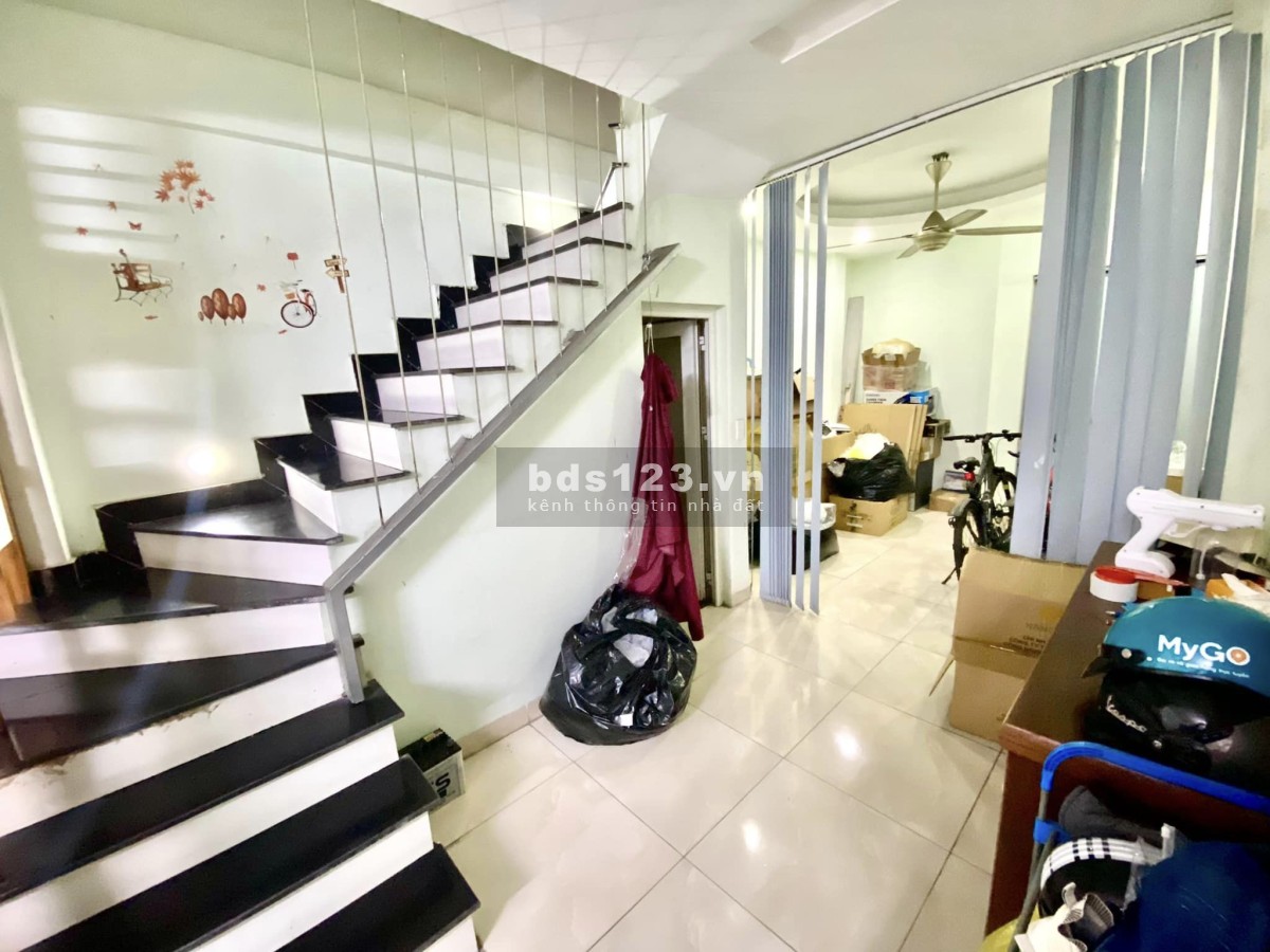 Bán nhà phố Thịnh Liệt 35m2 5tầng- ngõ rộng,kinh doanh nhỏ giá 5.1 tỷ