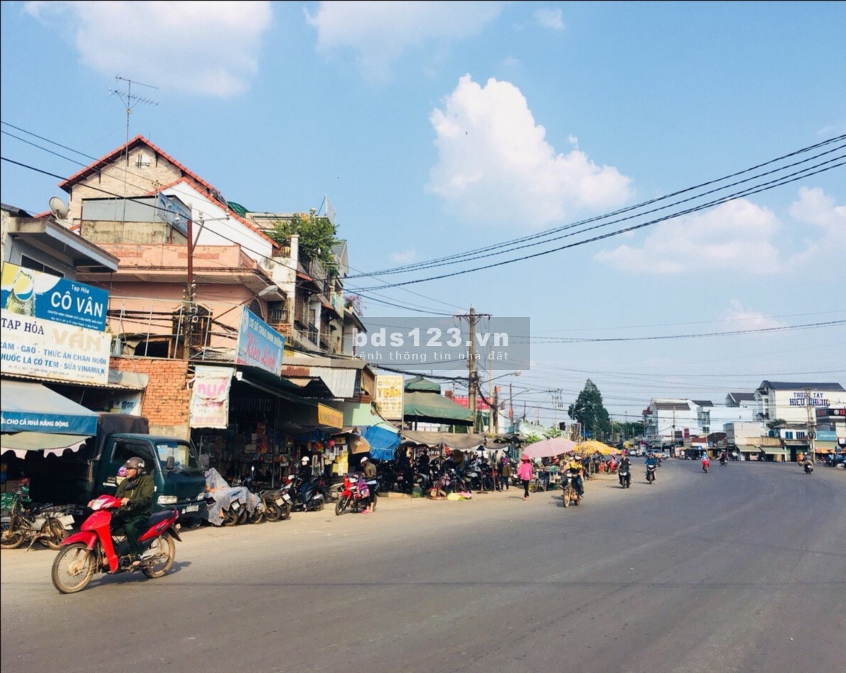 Bán gấp 1000m2 đất ngay QL13 gần KDC đại Nam, với KCN Minh Hưng
