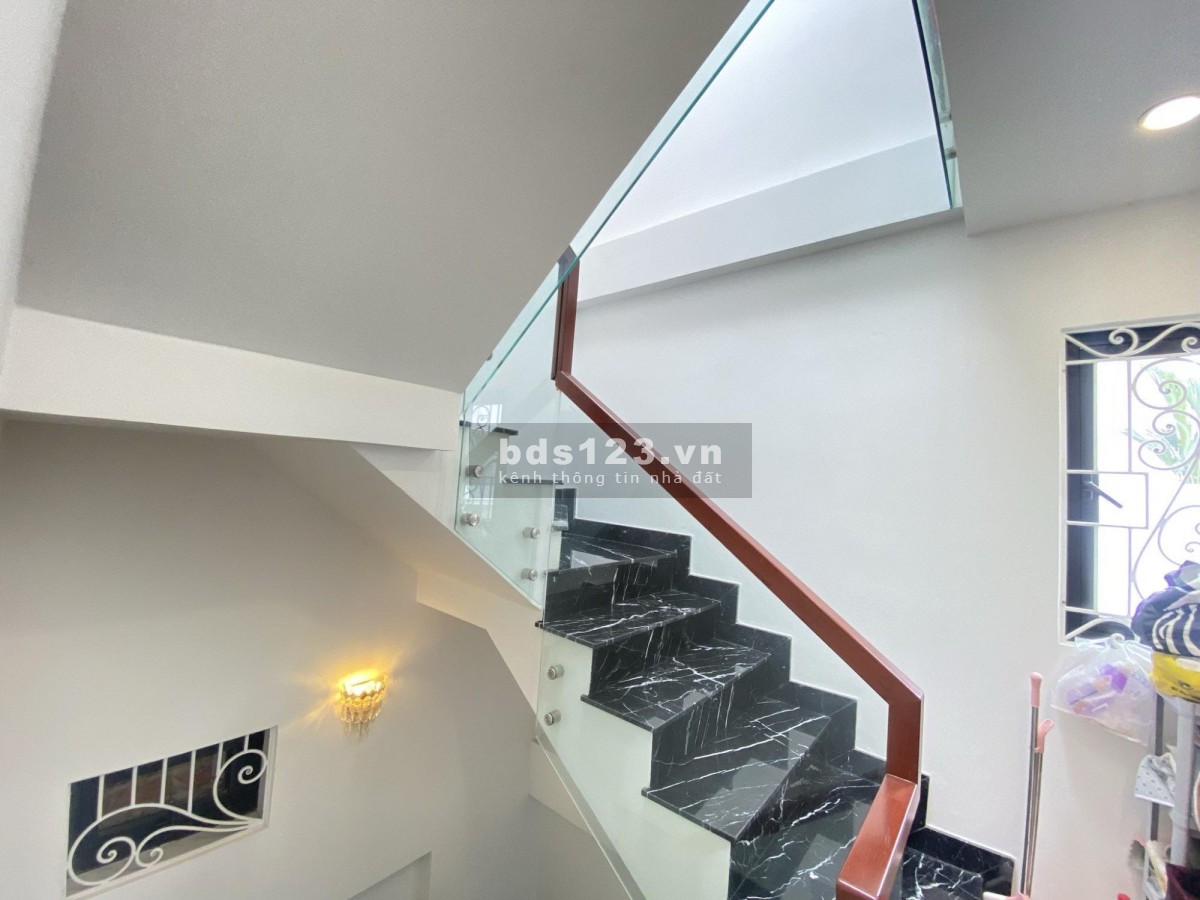Bán nhà Vườn Chuối Quận 3 90m2 4 tầng 7PN giá nhỉnh 7 tỷ