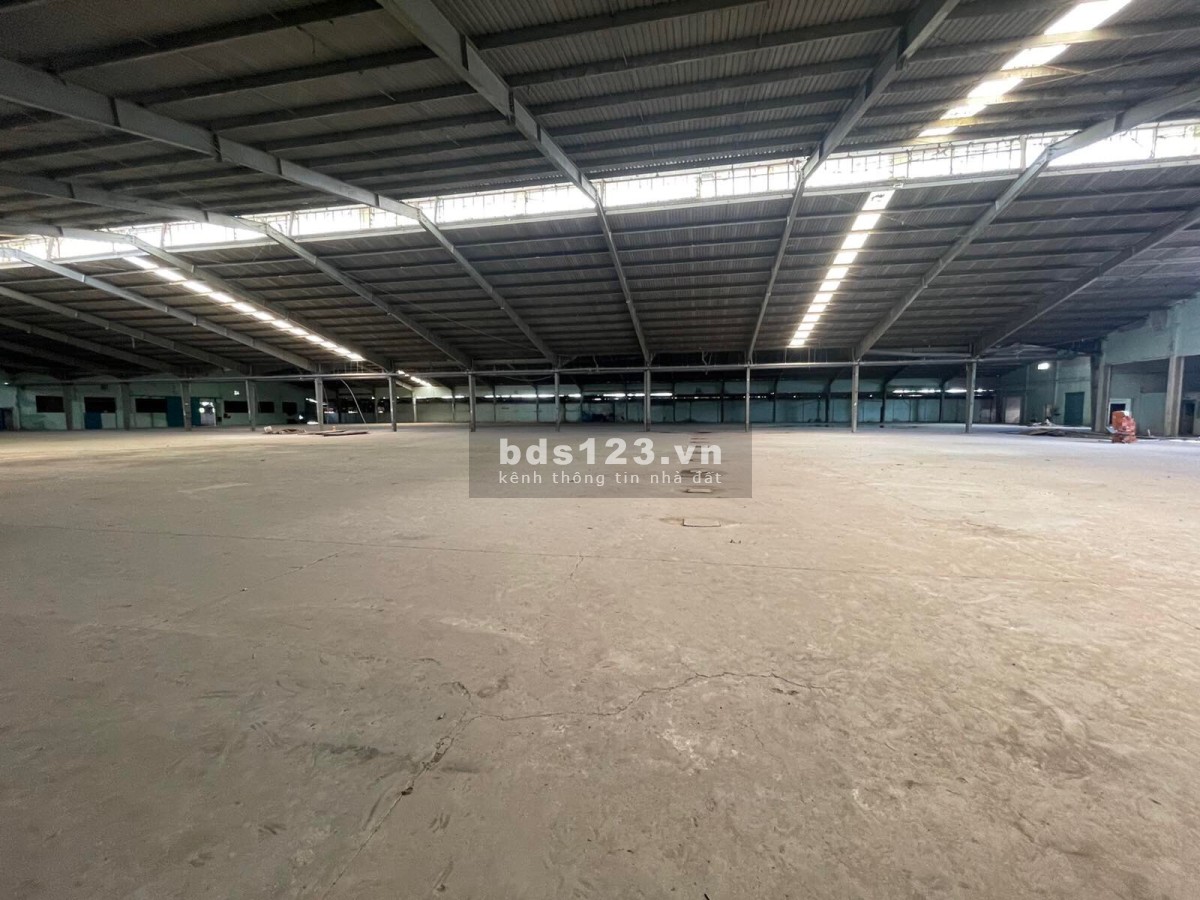 Cho thuê kho xưởng 8000m2 gần KCN Tân Bình, quận Tân Phú