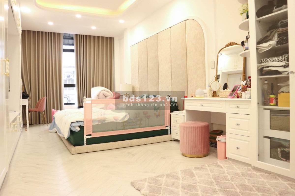 Bán nhà Vườn Chuối Quận 3 90m2 4 tầng 7PN giá nhỉnh 7 tỷ