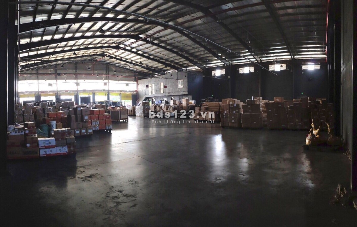 Giá rẻ! Cho thuê 3000m2 kho xưởng đường quốc lộ 1K, Linh Xuân, Thủ Đức