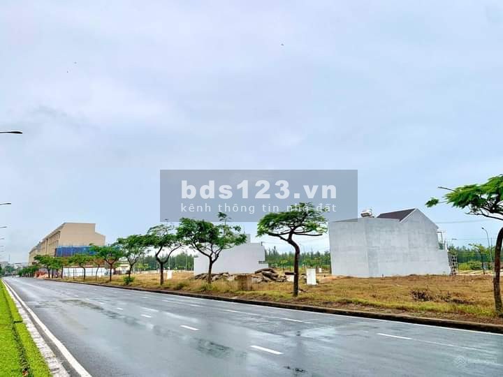 Cần bán lô đất siêu phẩm Ngọc Trinh nằm trên đại lộ lớn nhất thành phố Tuy Hòa