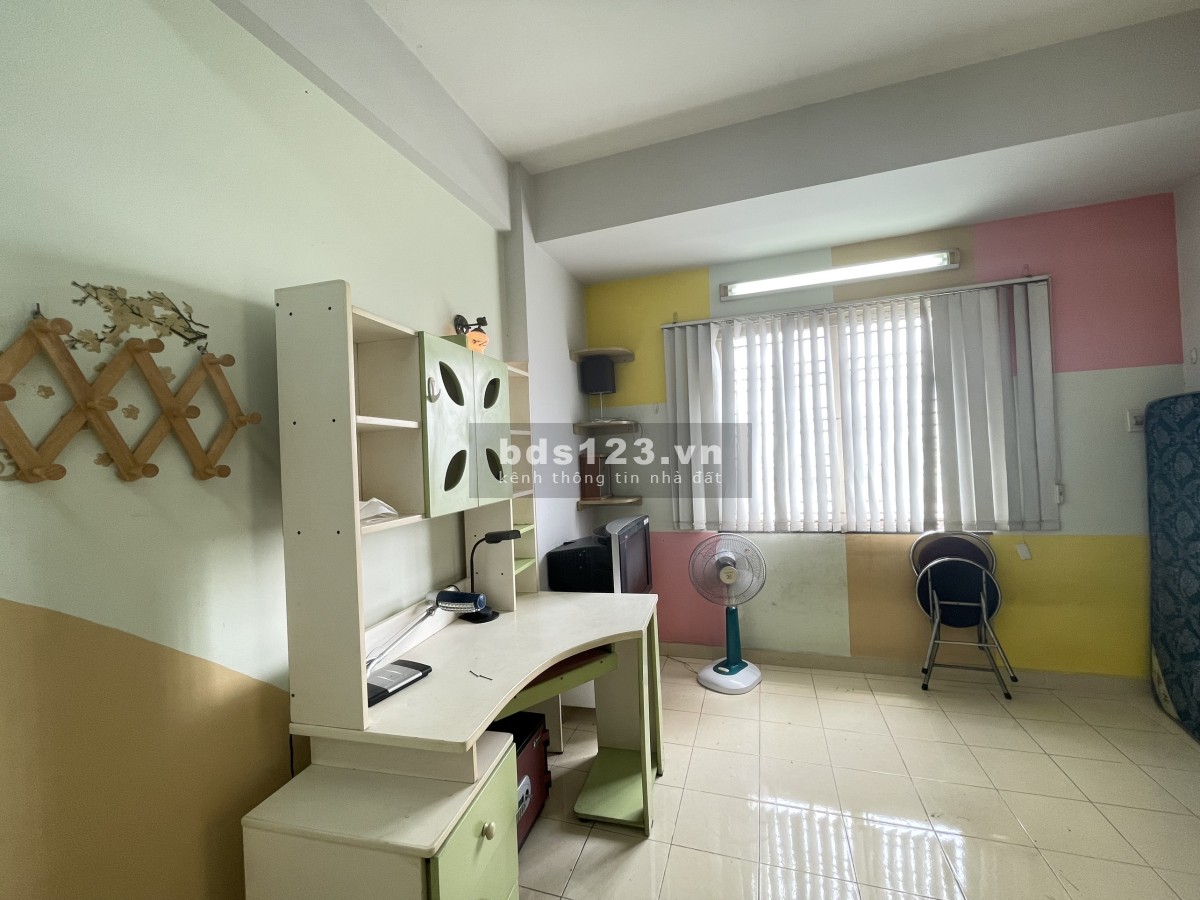 Cần bán căn hộ 2 phòng ngủ, chung cư Gia Phú giá thương lượng