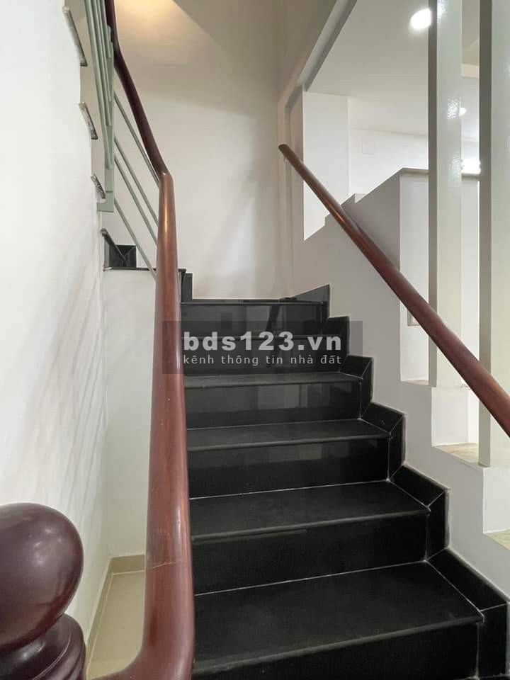 Bán nhà HXH Tân Phú gần Aeon Mall Tân Phú, DT 66m², giá 4,38 tỷ LH 0983234016