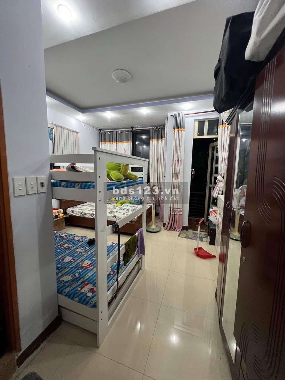 HXH Tân Phú Luỹ Bán Bích 42m2 4 tầng BTCT giá chỉ nhỉnh 5 tỷ