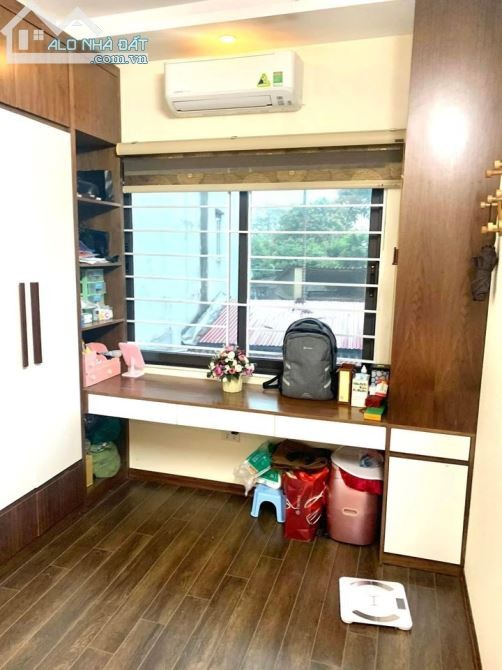 Bán nhà đẹp Hồ Tùng Mậu DTSD 47m² x 5 tầng giá bán 4 tỷ đồng