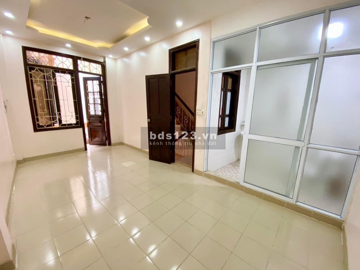 Bán đất tặng nhà chìa khoá cầm tay, chốt ngay còn kịp, sổ sẵn