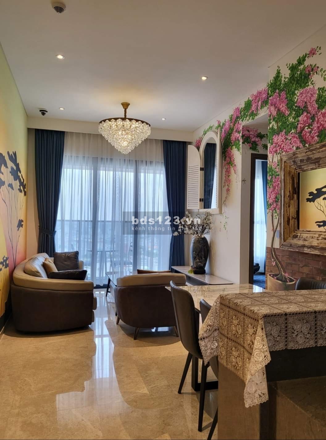 Cần bán căn Penhouse 2 phòng ngủ, đủ nội thất, vào ở ngay giá rẻ bao thị trường.