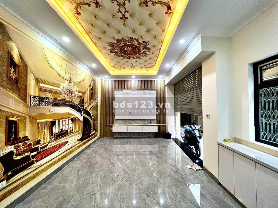 Bán nhà Cảm Hội, ngõ thông, KD đỉnh, cách ô tô 30m, DT 30m² x 5 tầng, giá 5,3 tỷ đồng