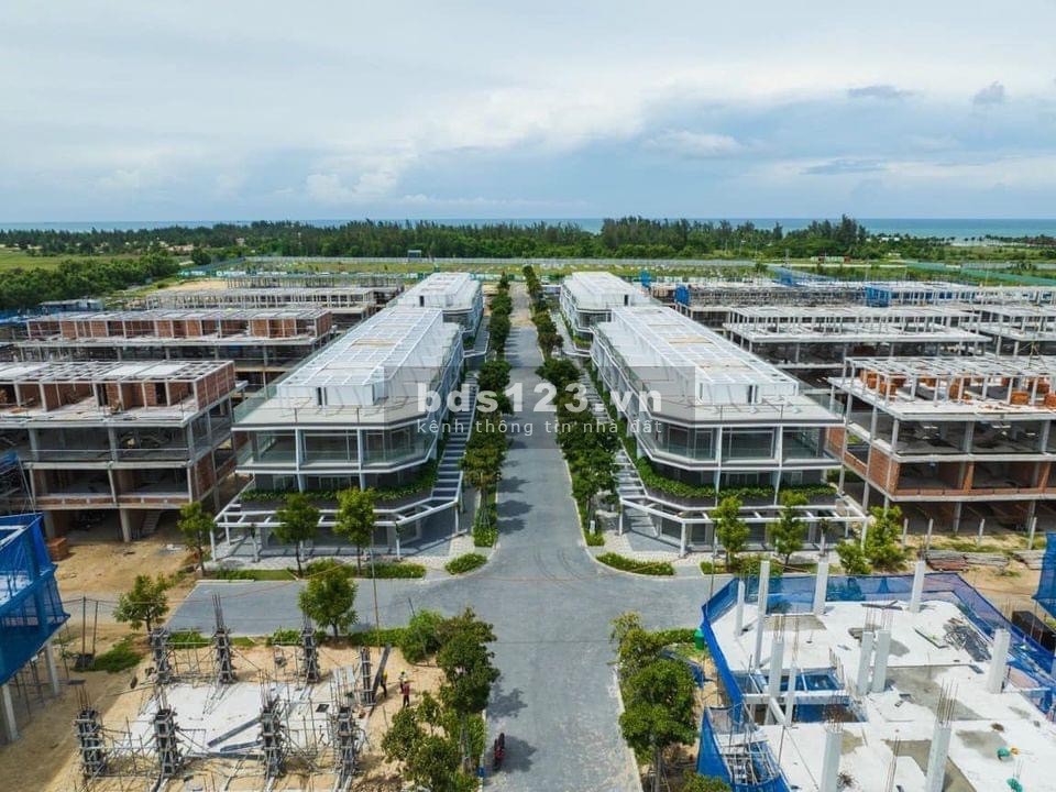 Sở hữu nhà phố biển một bước chân nghìn tiện ích tại Thanh Long bay