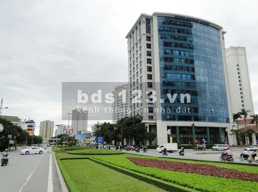 Bán nhà mặt phố Liễu Giai 139 mặt tiền 9m, giá chỉ 60 tỷ