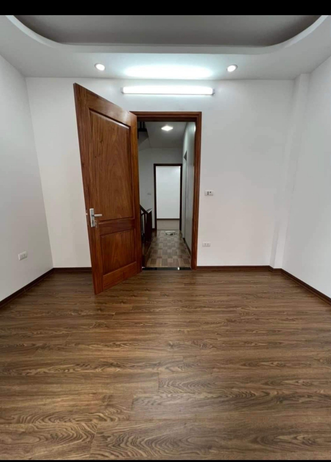Nhà mới đẹp ô tô đỗ cửa Lê Đức Thọ, Mỹ Đình, Nam Từ Liêm, nhà 40m2, 5 tầng, giá 6.2 tỷ