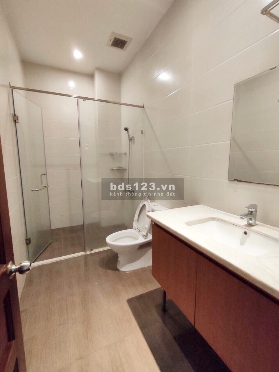 Căn hộ dịch vụ mới xây full nội thất mặt tiền Phạm Ngũ Lão