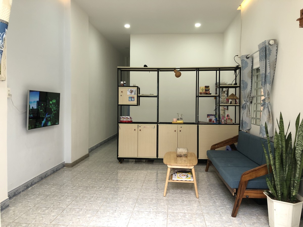 Bán nhà Shr thổ cư 70m2 hẻm ba gác P. Quang Vinh giá chỉ 2ty3 thương lượng.