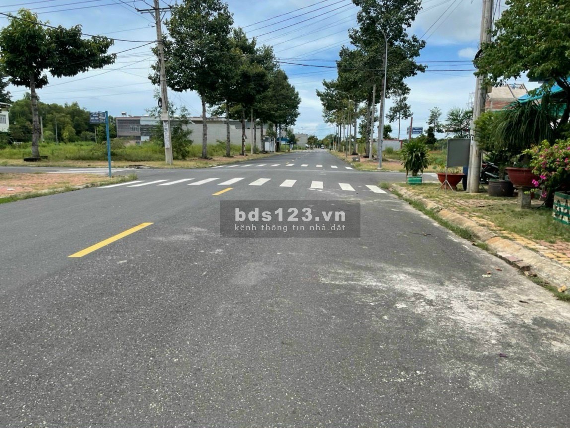 Đất mặt tiền trung tâm Bà Rịa, khu nhà Bariex, liên hệ 0343008306