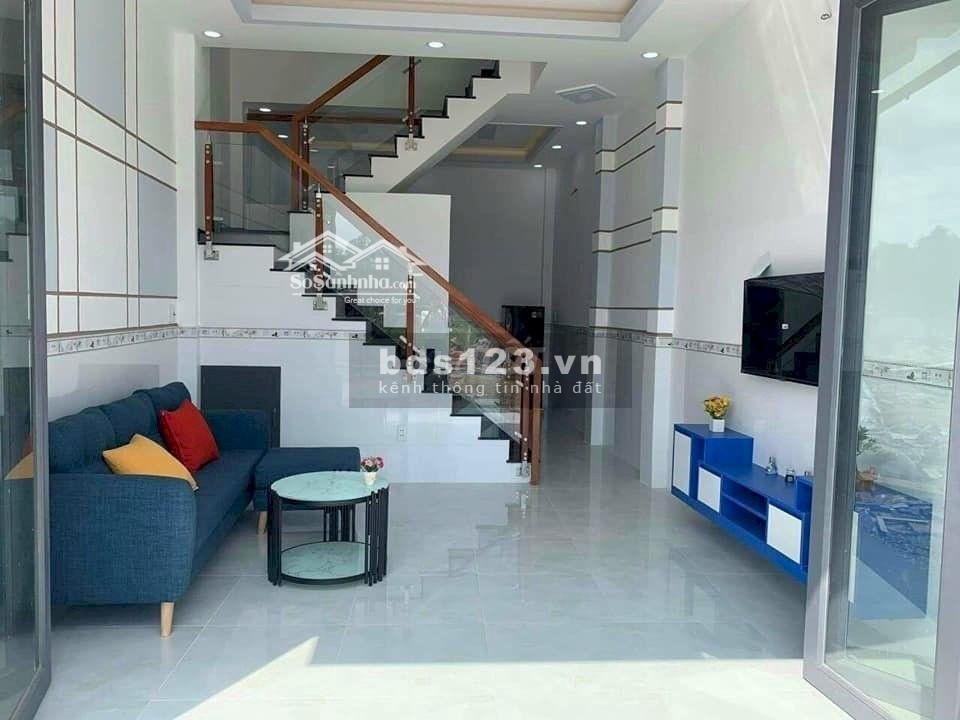Bán nhà phố KĐT South Wave, Nhà Bè, 1 trệt 2 lầu 90m2, nội thất đầy đủ