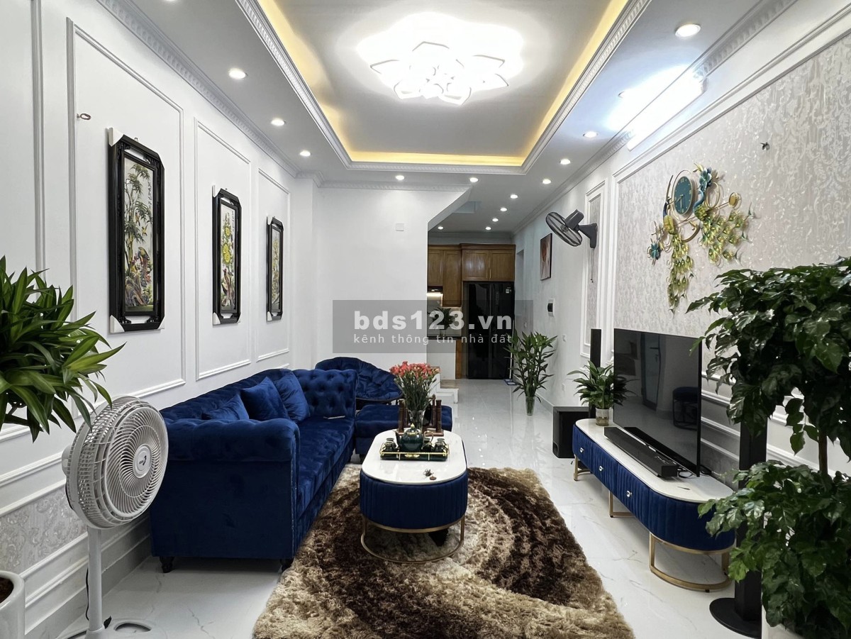 Cần bán gấp nhà trung tâm Đống Đa lô góc 40m 4 tầng cực gần phố giá chỉ nhỉnh 4 tỷ