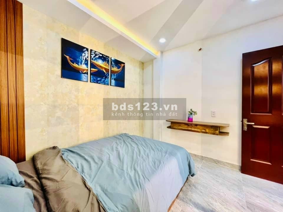 Cần bán gấp nhà 70m2 Tạ Quang Bửu, Quận 8, 3 tầng chỉ nhỉnh 4 tỷ
