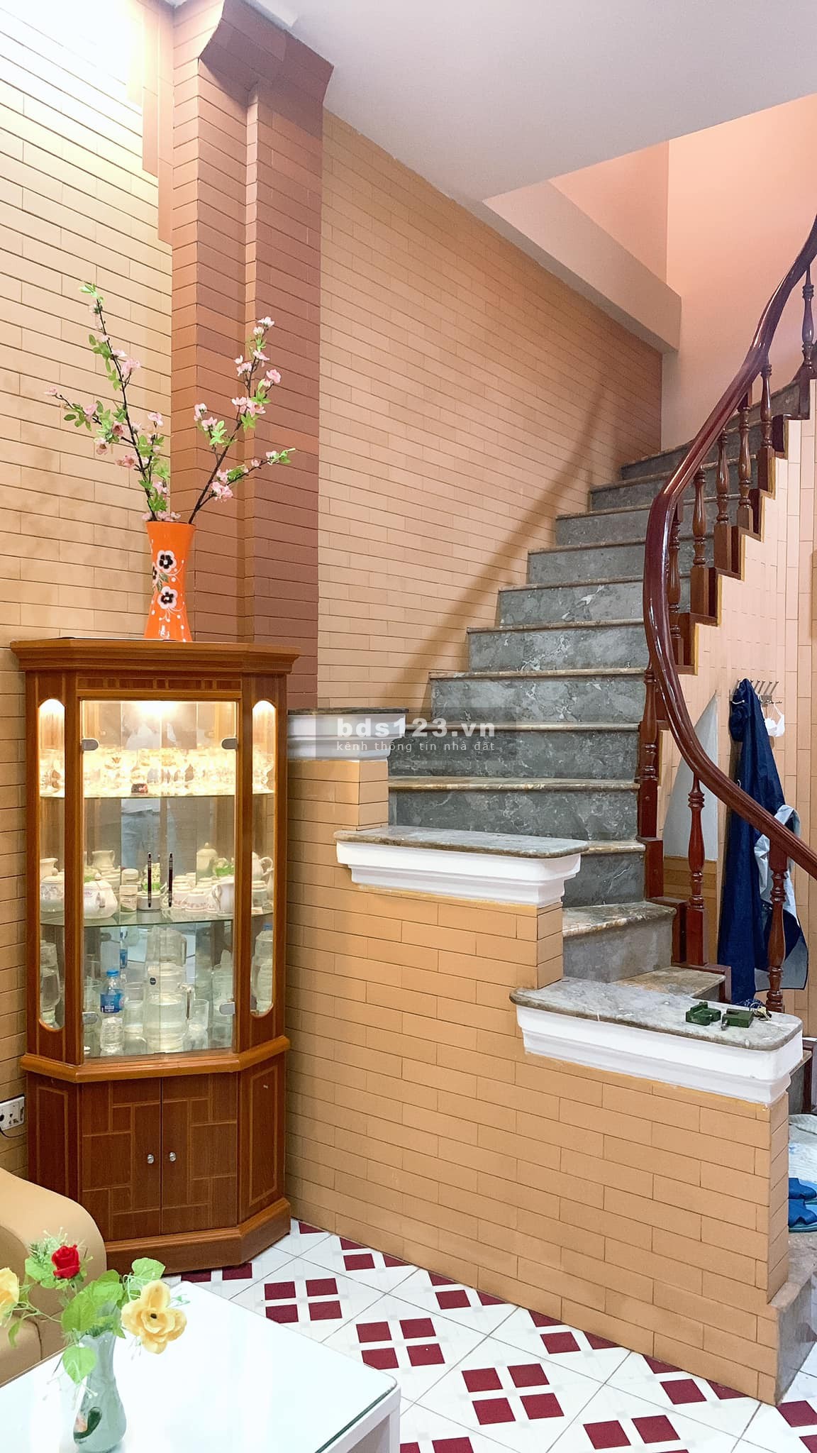 Bán nhà phố Lê Duẩn diện tích 52m2 x 4 tầng ngõ 3 gác giá nhỉnh 7 tỷ