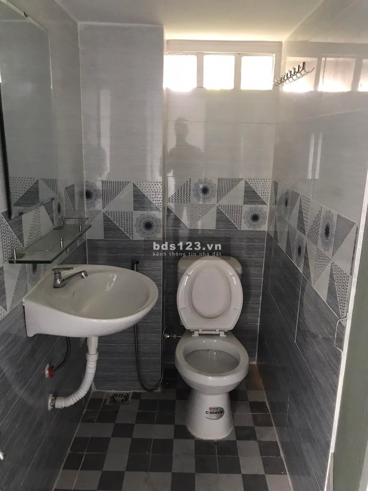 Bán nhà HXH Lê Văn Qưới, Bình Trị Đông, DT 60m² x 4 tầng, MT 5m, giá chỉ 5,4 tỷ đồng