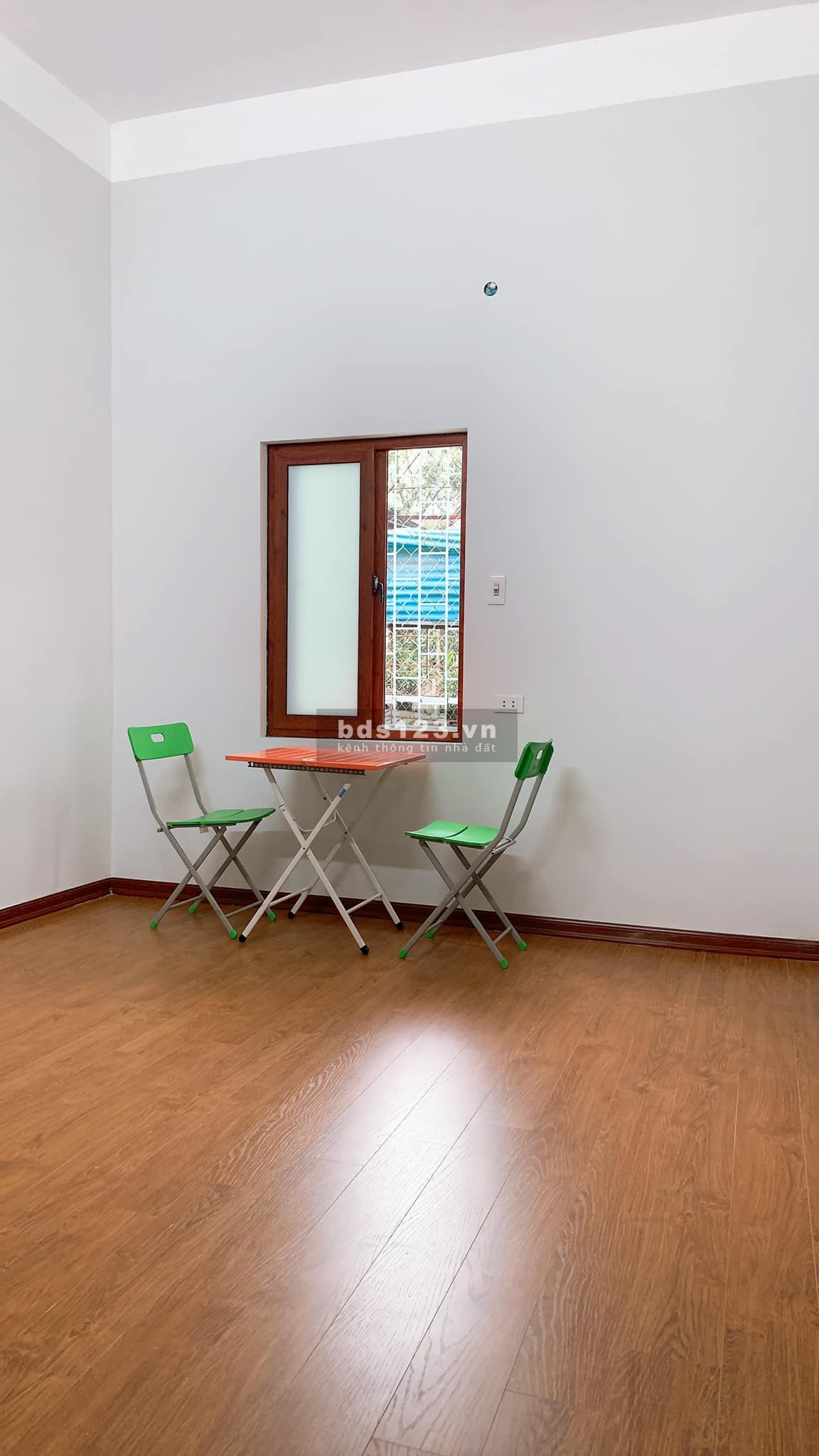 Bán nhà phố Lê Duẩn diện tích 52m2 x 4 tầng ngõ 3 gác giá nhỉnh 7 tỷ