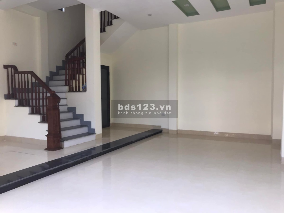 Bán Nhà Vân Canh, Hoài Đức, DT 30m² x 5 tầng MT 3,3, khu KD đỉnh, nhỉnh giá chỉ 2 tỷ đồng