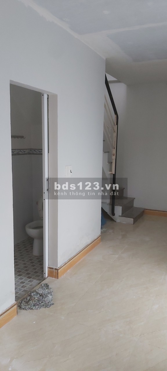 Cho thuê Nhà 2 lầu (90 m2), Lê Văn Lương, GẦN CHỢ NHƠN ĐỨC: 4.5 triệu/tháng