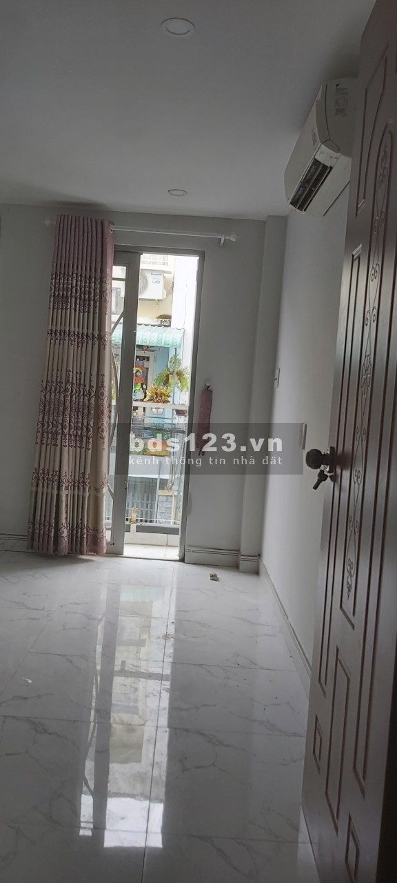 Cho thuê Nhà 2 lầu (90 m2), Lê Văn Lương, GẦN CHỢ NHƠN ĐỨC: 4.5 triệu/tháng