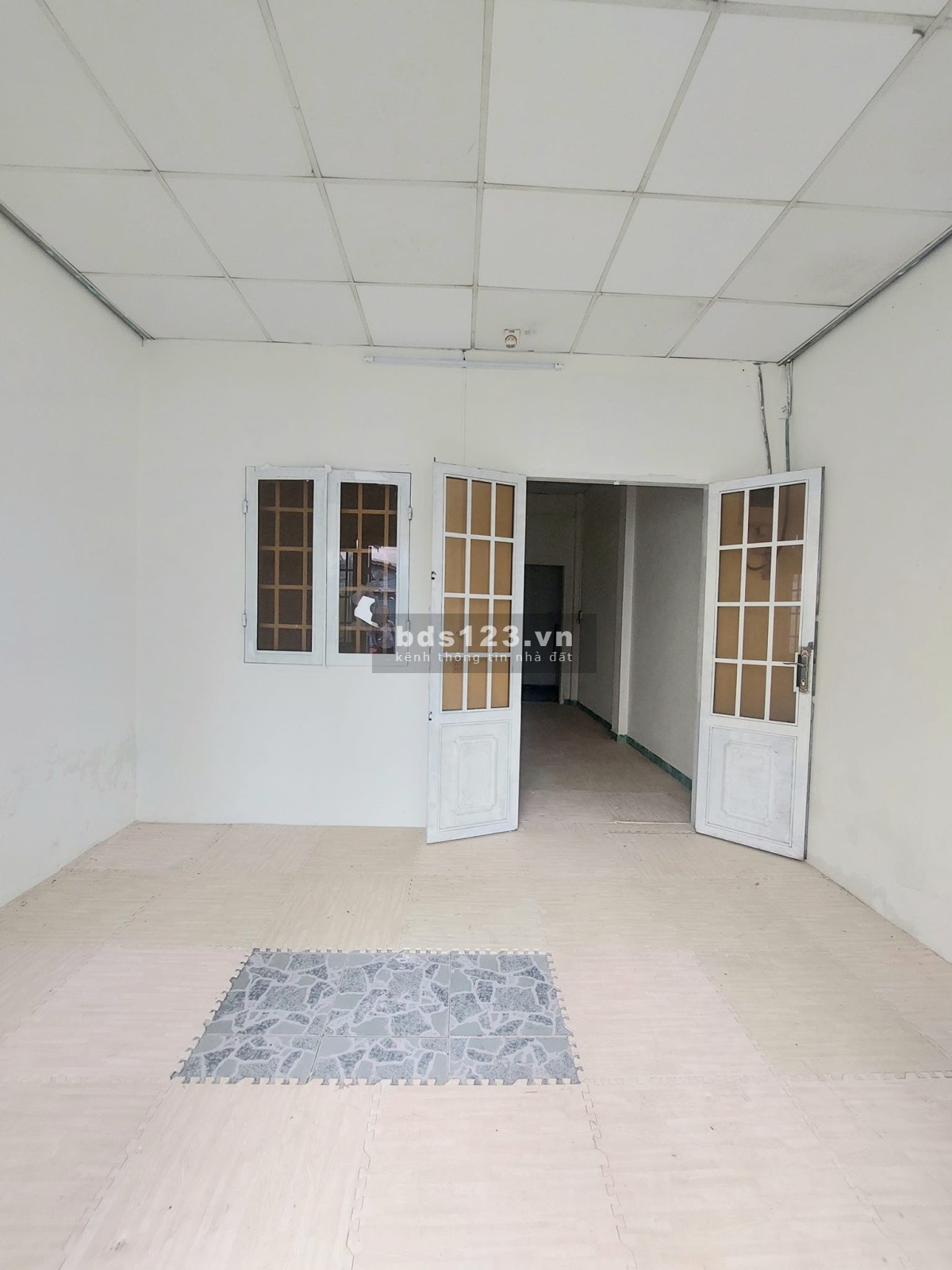 Nhà hẻm xe hơi 68m2 (4x17), 3 bước ra Phạm Văn Đồng giá chỉ x tỷ thương lượng