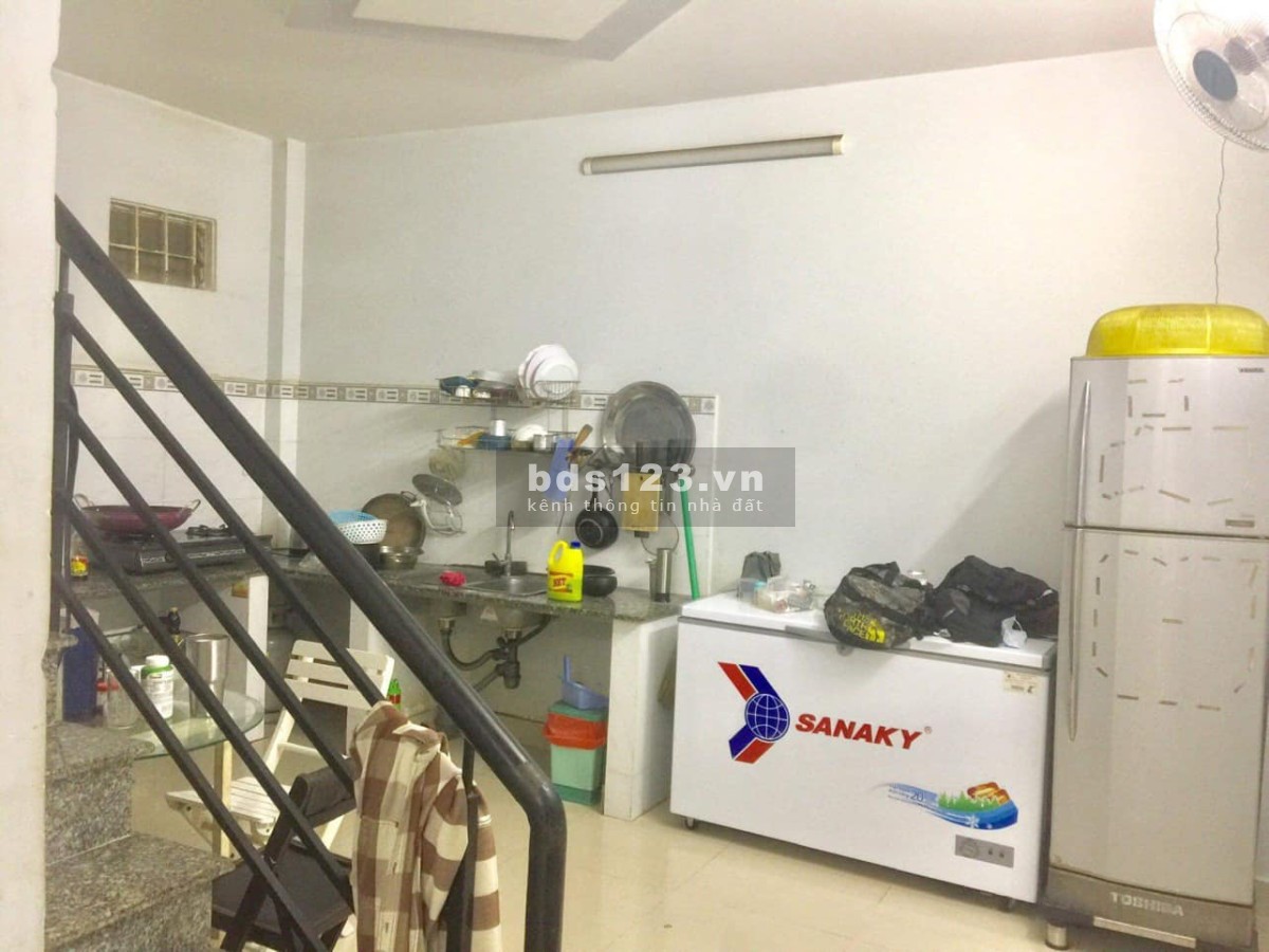 Bán nhà quận 7, 2 tầng,HXH ra Huỳnh Tấn Phát, KP6-TT Nhà Bè, 65m2, 4.6 tỷ(TL)