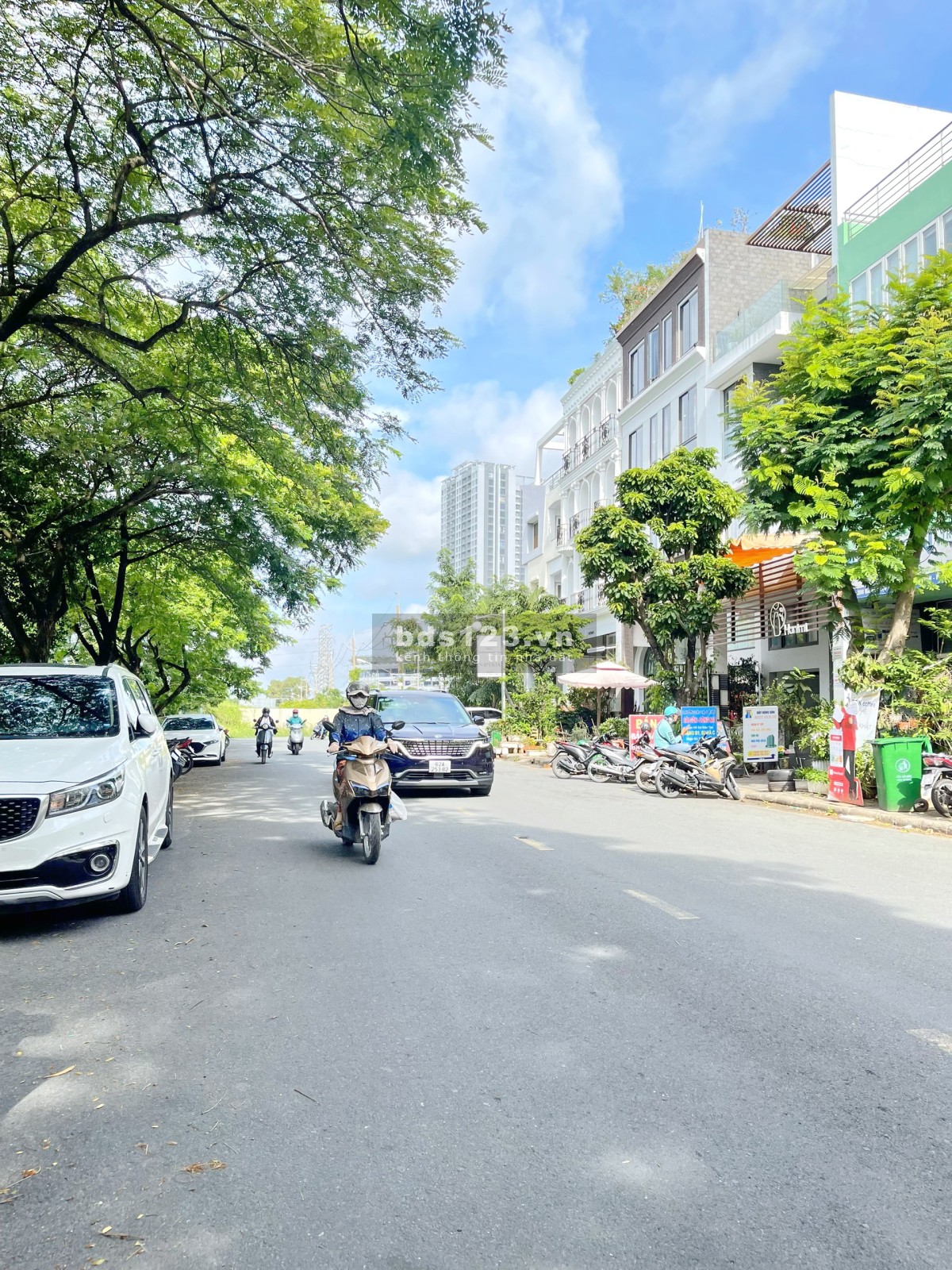 Bán nhà phố xinh lửng 3 lầu kinh doanh ổn định mặt tiền Hà Huy Tập Nam Thiên 3, Quận 7