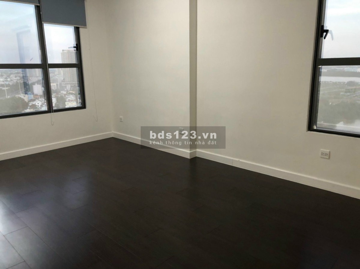 Chuyển công tác bán căn hộ 3PN The Sun Avenue, 105m2, view sông, giá 5.8 tỷ, LH 0903681920