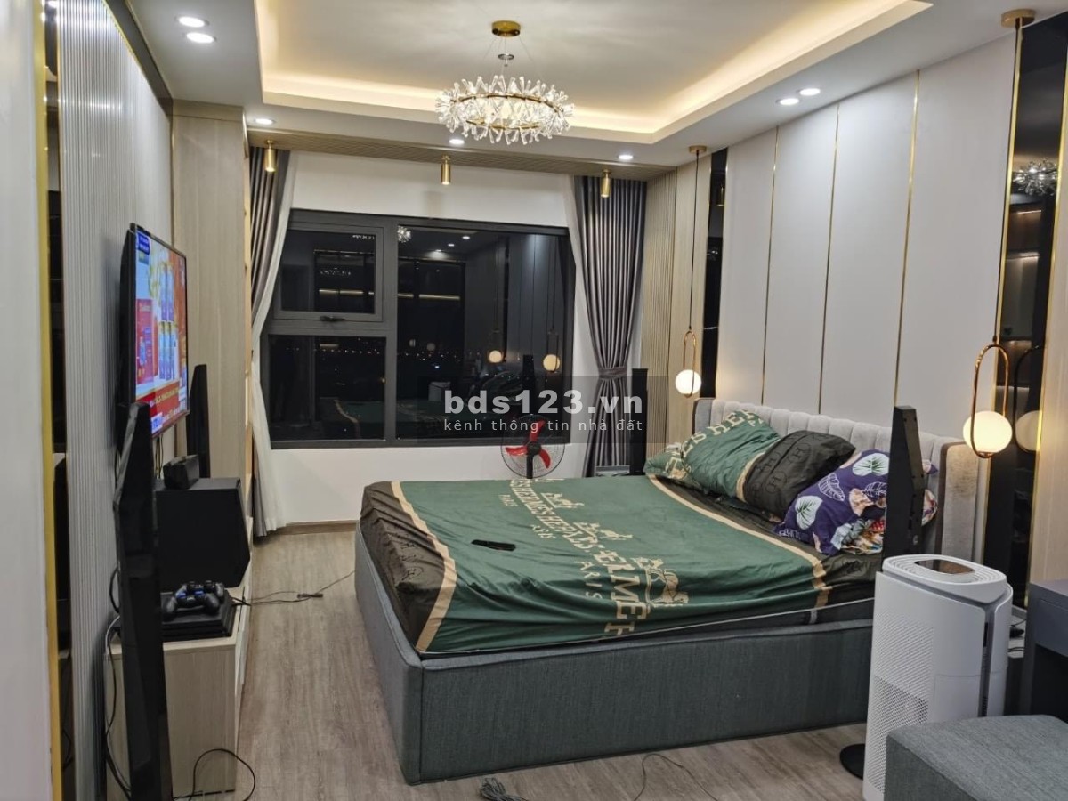 Cần Tiền Bán Gấp 1 Căn 3N2WC S=80m² giá 2.35 tỷ tại Vinhomes Ocean Park Gia Lâm HN