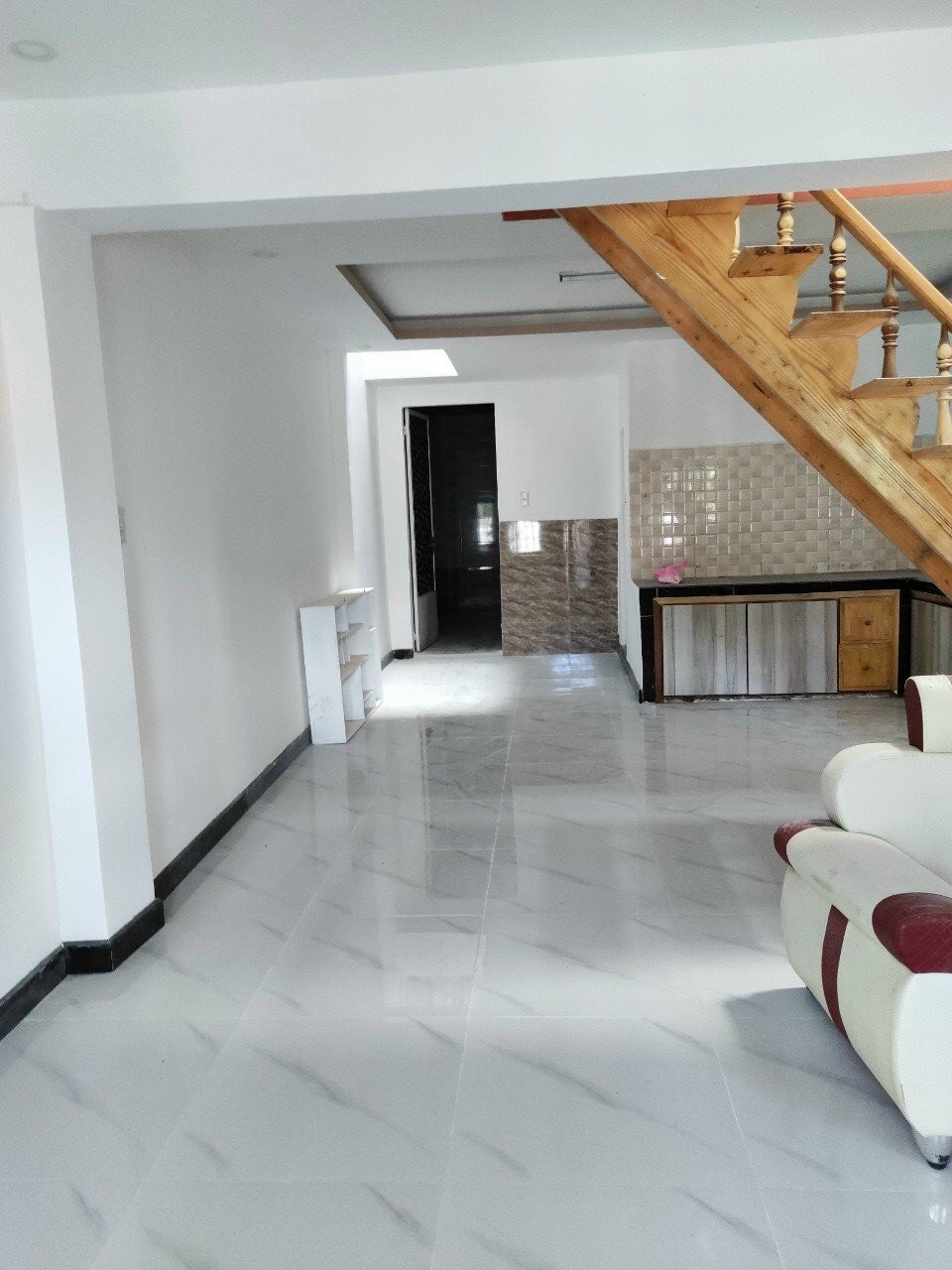 Bán căn nhà sổ xây dựng 65m2, giá 2.8 tỷ ngay trung tâm thành phố Mai Hắc Đế, phường 6, Đà Lạt