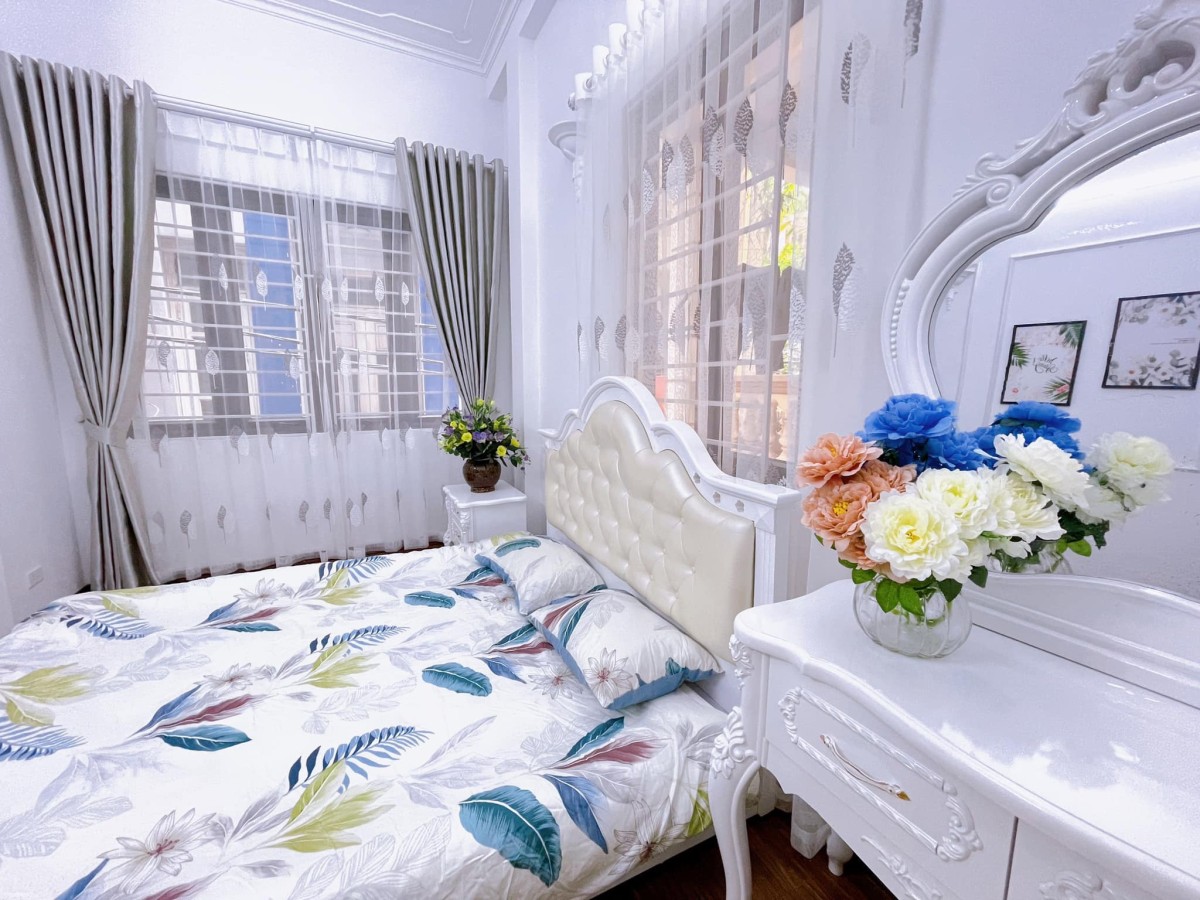 Chung cư mini chùa Láng dt 50m2, 5 tầng 8 phòng cao cấp khép kín full đồ
