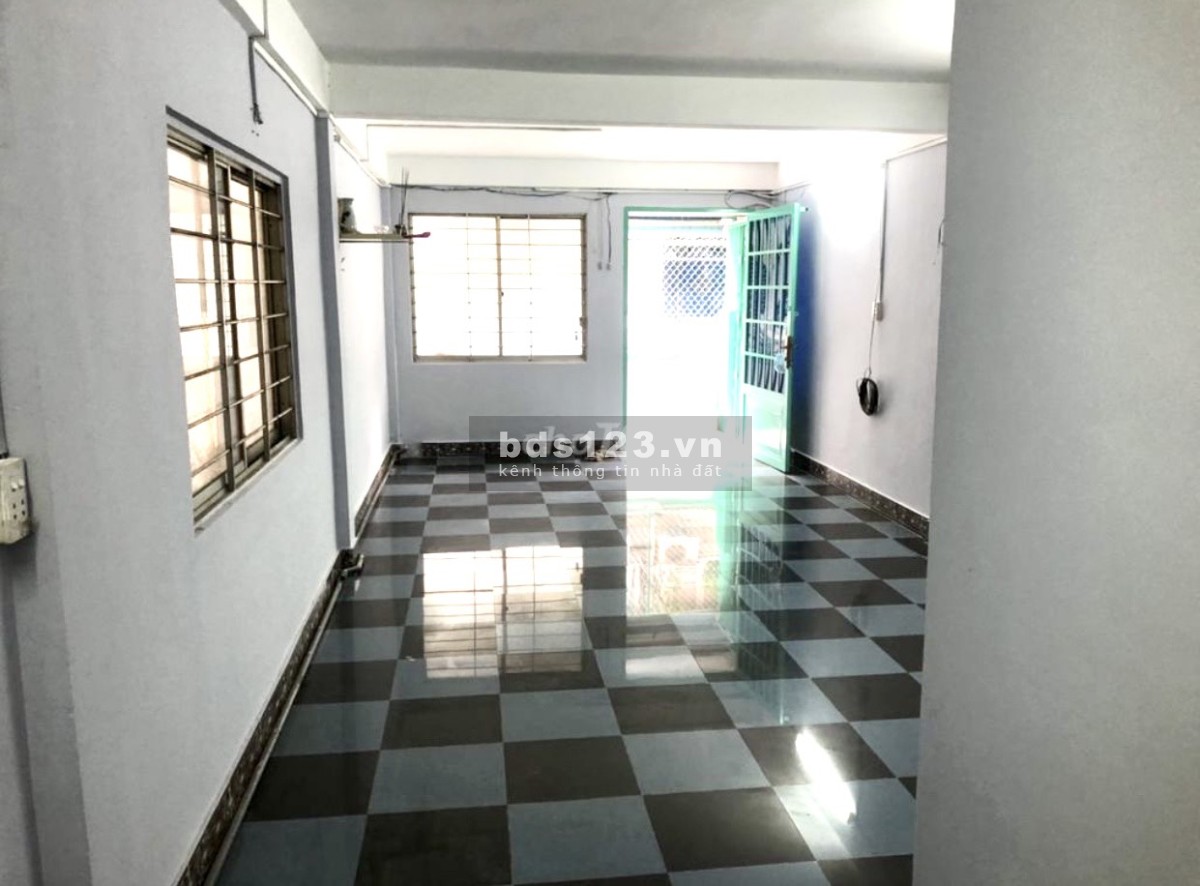 Bán căn hộ tầng 2 DT 38m2 có 1 PN C/C Nguyễn Thiện Thuật Q3