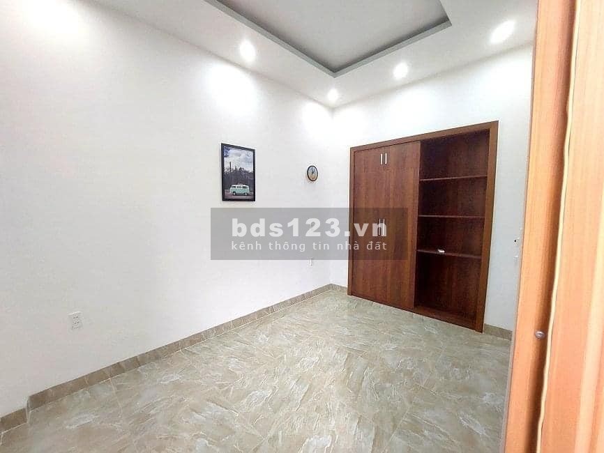 Bán nhà mặt tiền Yên Khê cách biển 100m KD tốt, do có việc nhà nên chủ cần bán gấp