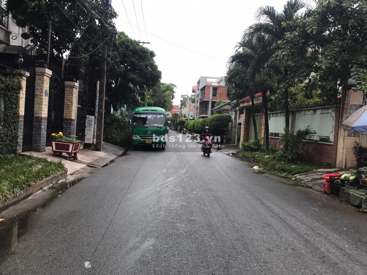 Bán nhà hẻm 6m Thoại Ngọc Hầu Quận Tân Phú dtsd 65m2 5 tầng giá 8 tỷ