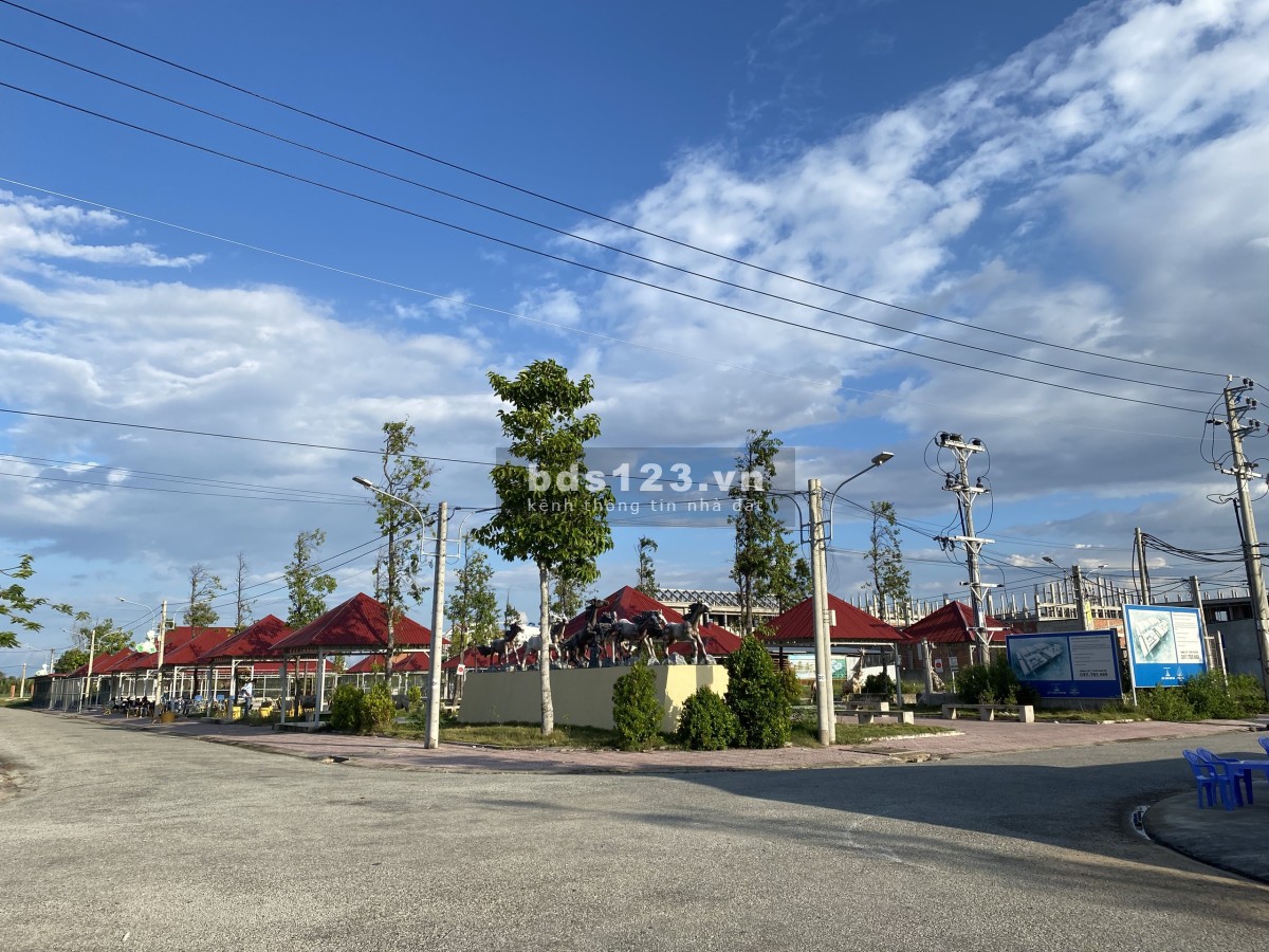 Bán đất nền Bến Tre giá rẻ thị trấn Thạnh Phú chợ mới thổ cư 100%