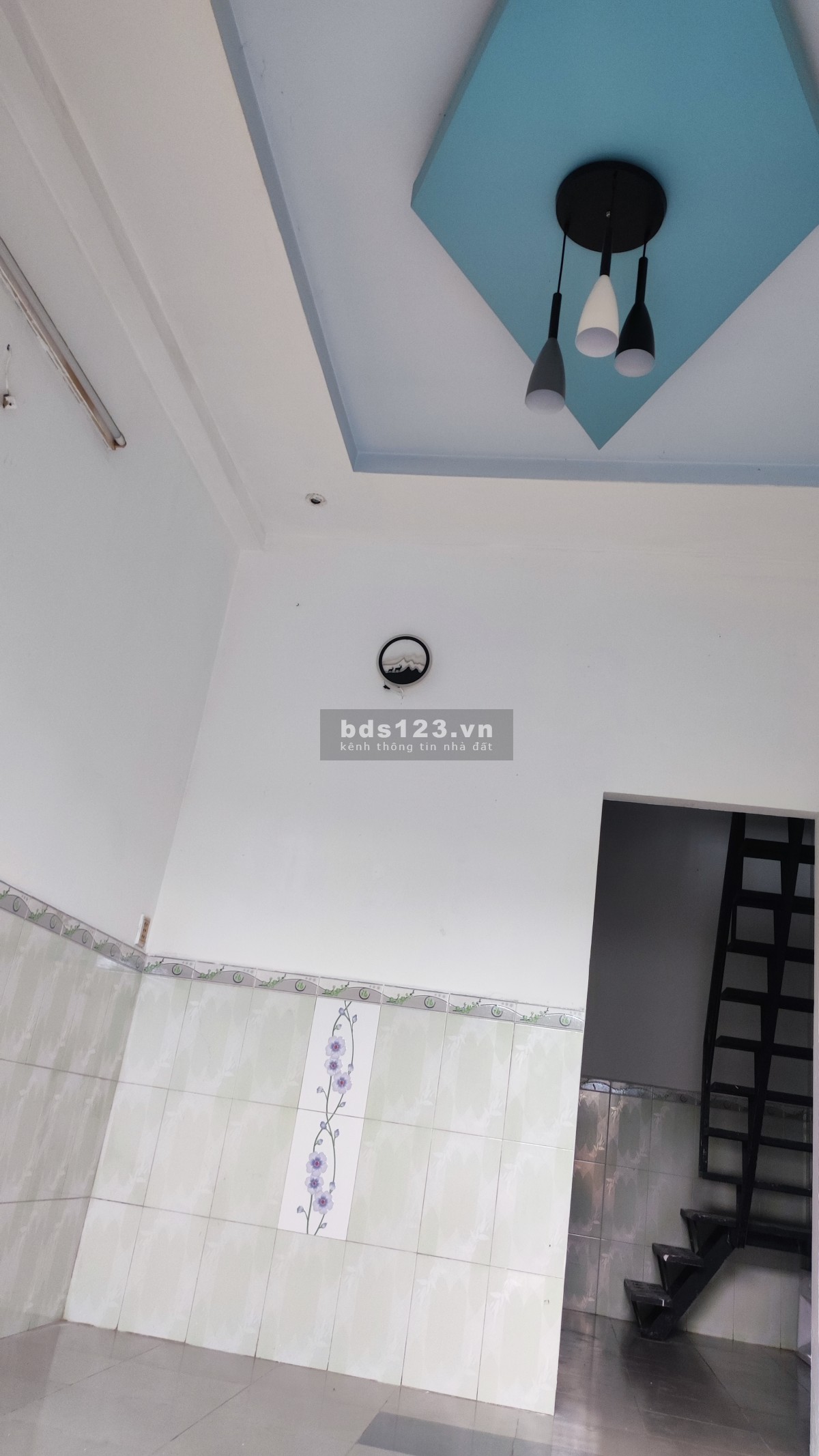 Cần Bán nhà 2 tầng DTSD 52 MÉT HXH P, tân thuận tây Q,7 giá 2,7 tỷ