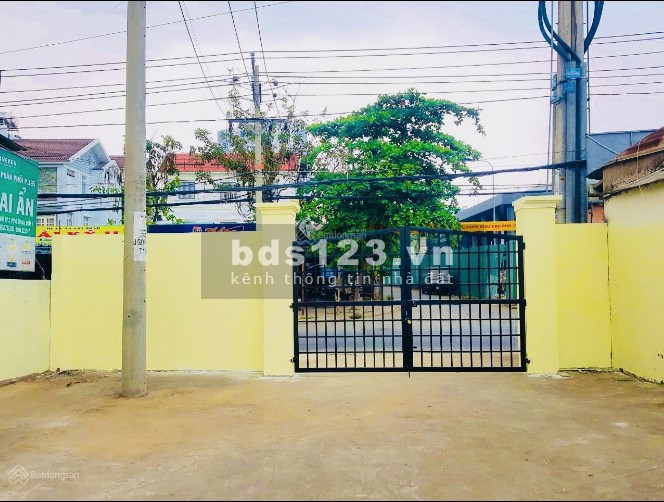 Cho thuê mặt bằng 400m2 mặt tiền đường Gò Ô Môi