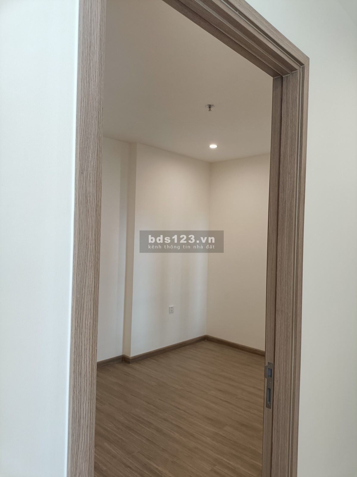 Tìm bạn nữ ở ghép CC Vinhome Grand Park
