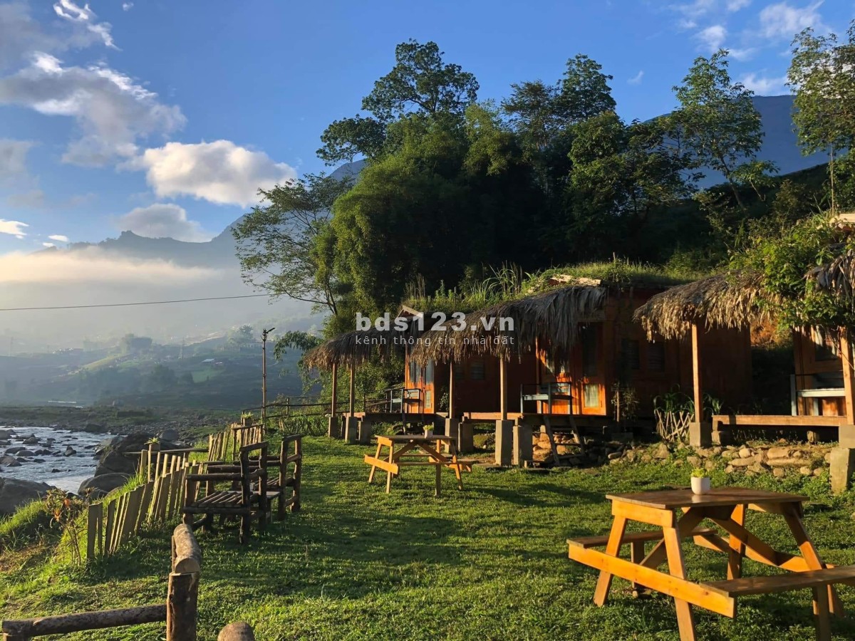 Bán lô đất mặt đường Sapa giá rẻ, phù hợp làm khách sạn nhà hàng DT 400m²