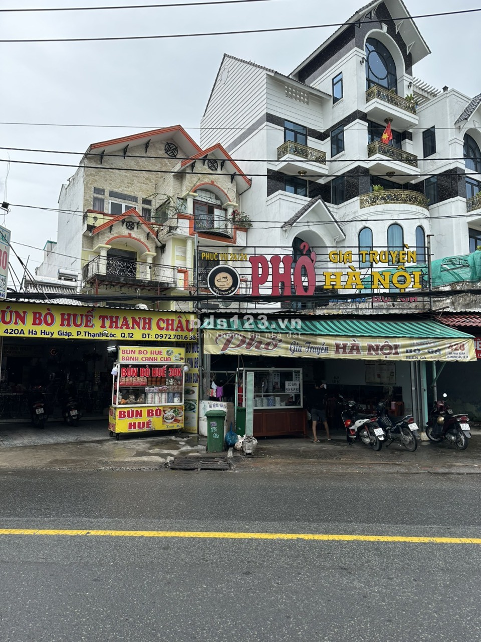 Cho thuê nhà nguyên căn mặt tiền 10x40 gồm 4 lầu và 20 phòng tolet riêng giá cực rẻ