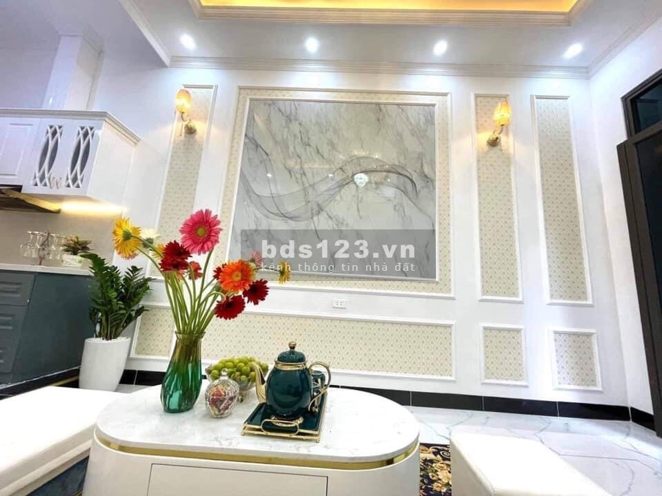 Bán nhà CHDV cao cấp Đống Đa ô tô dòng tiền 11 phòng cho thuê