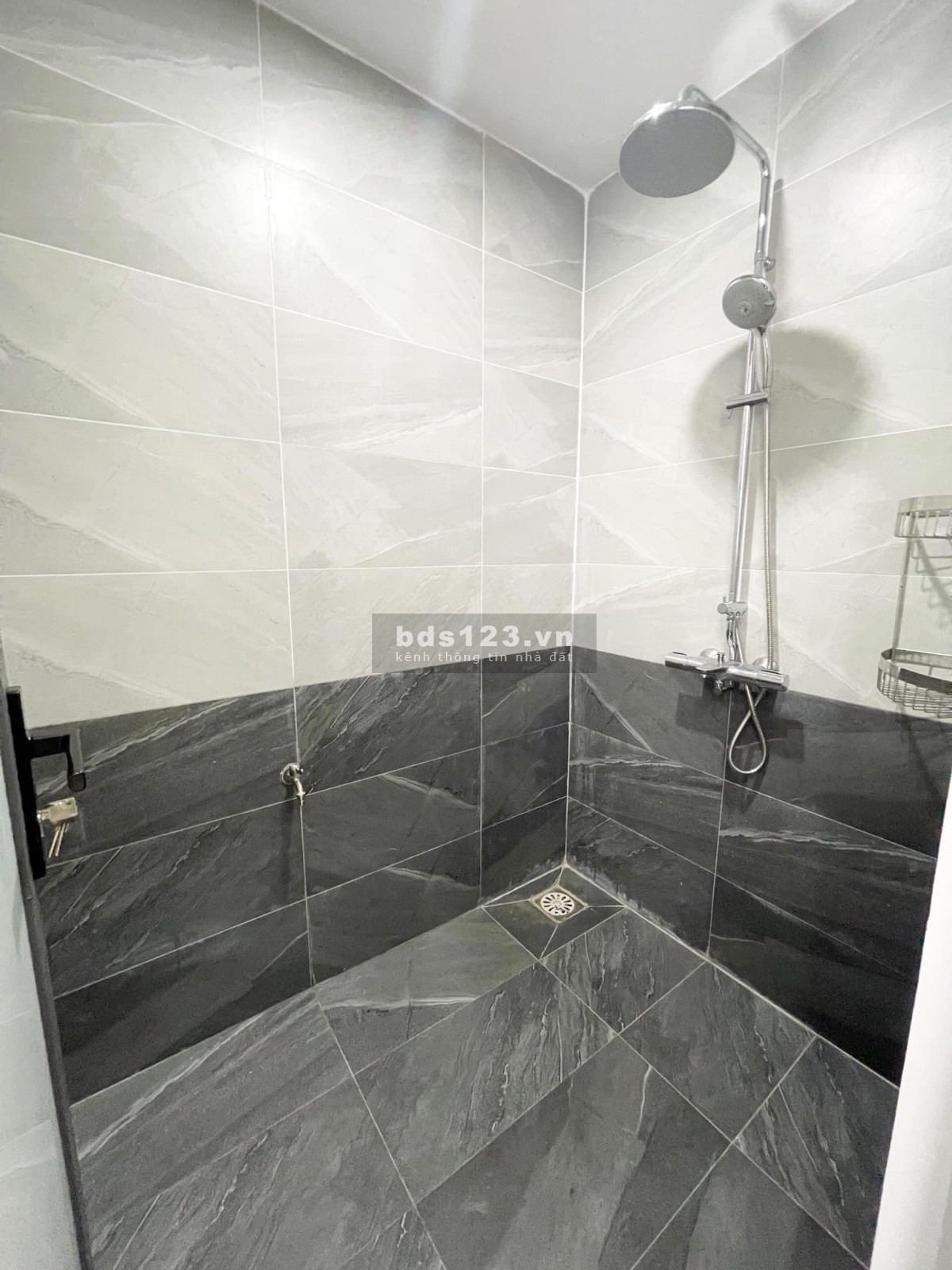 Chủ xuất ngoại bán gấp nhà 4 tầng mt Hoá Mỹ mới 99% chỉ 3.99 tỷ nhà gấp bán chỉ trong tháng 10